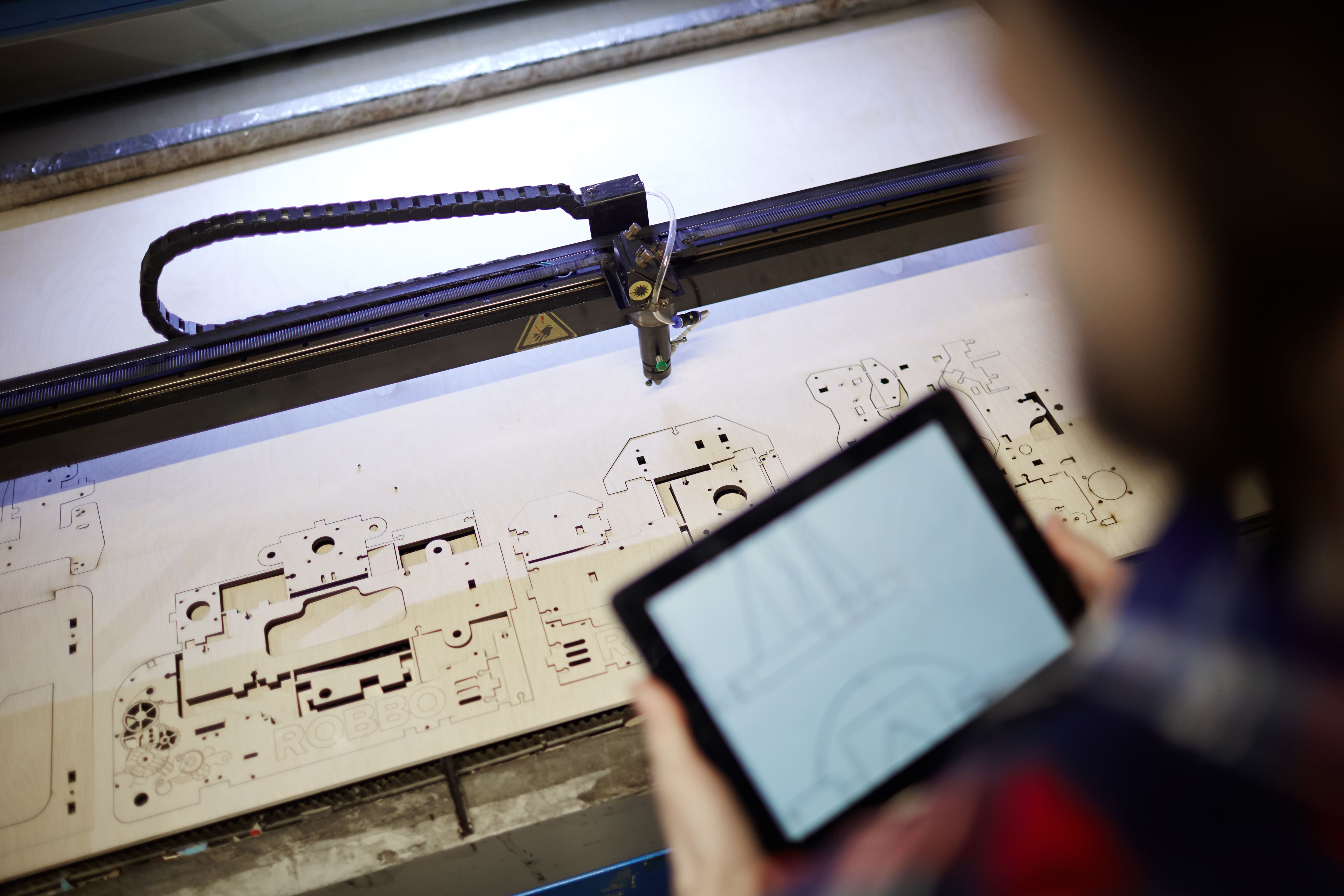 Laser Engraving Machine vs Laser Cutting Machine